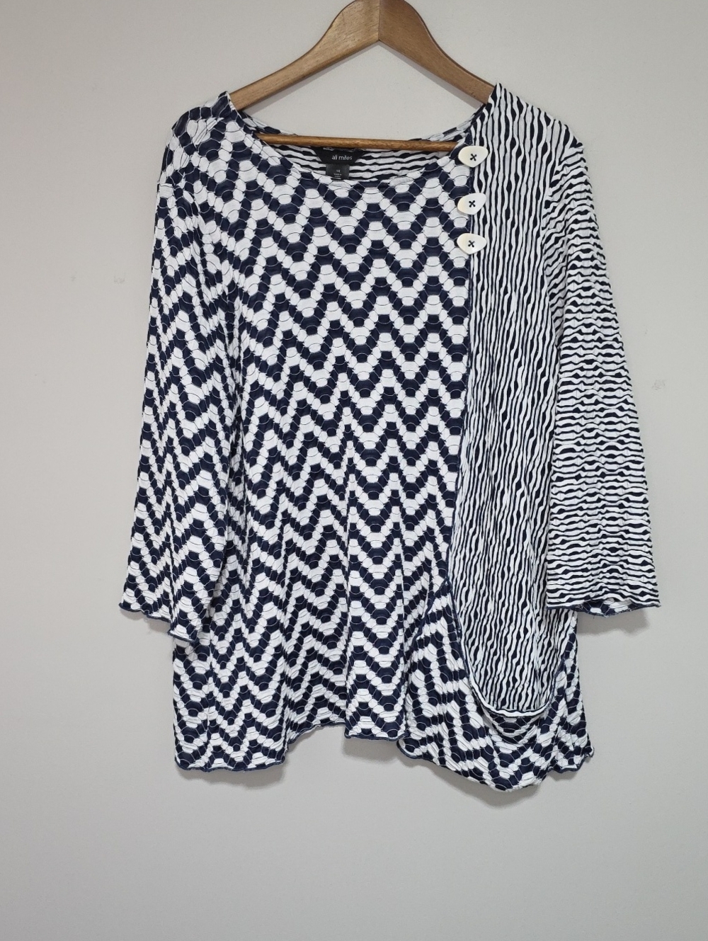Ali Miles Womens Sz 1X !agenlook Artsy Navy and White Chevron & Stripe Tunic